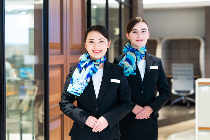 国内線グランドスタッフ女性2名那覇空港