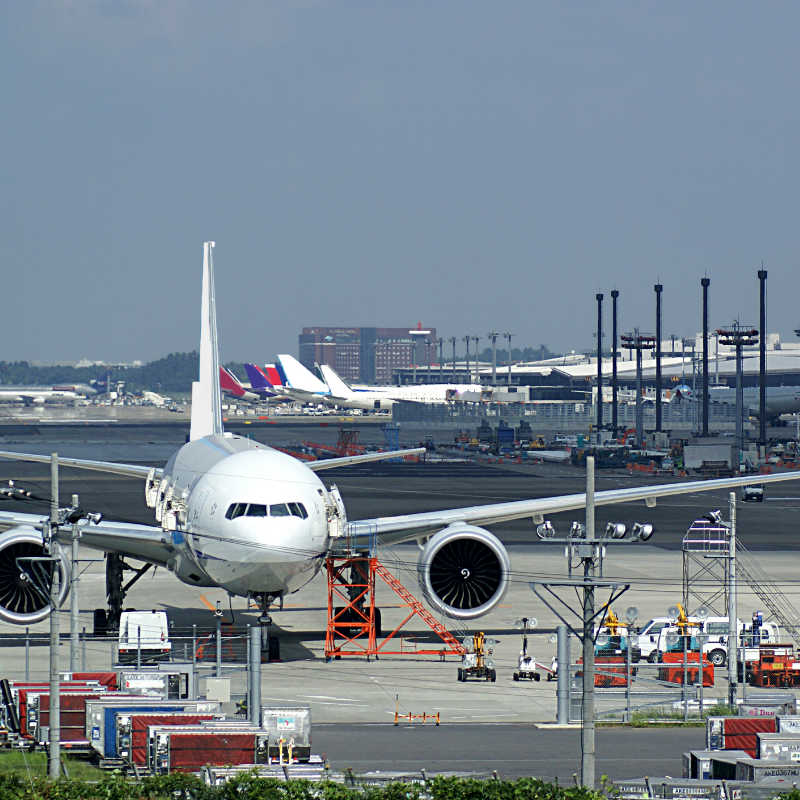 駐機場旅客機